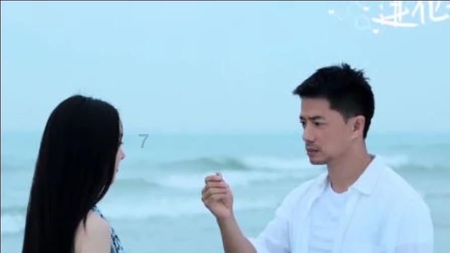 我们谈了1年了，我女友还放不下前男友，虽然她们都没有互相联系过，而且我也知道他们不可能，我对她非常好